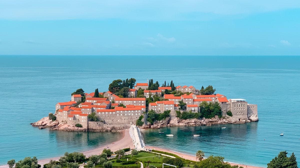 5 důvodů, proč letos vyrazit do Černé Hory místo do Chorvatska